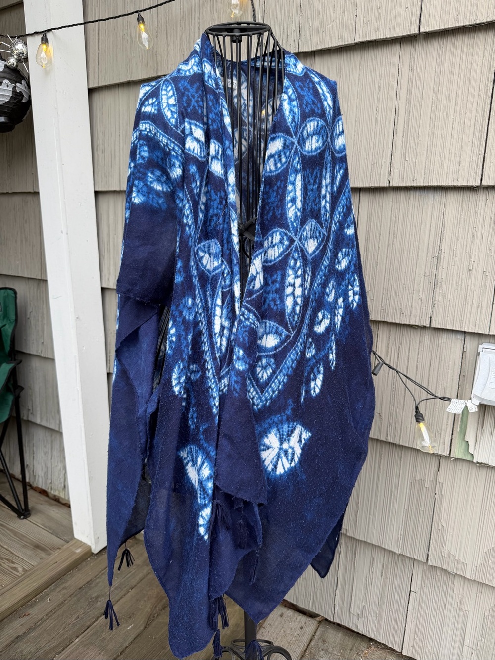 Woven Heart Blue and White Tie-Dye Scarf